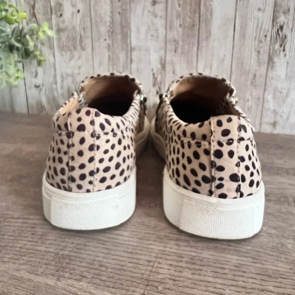 Dolce Vita Audree Animal Print Slip On Sneaker Size 6.5